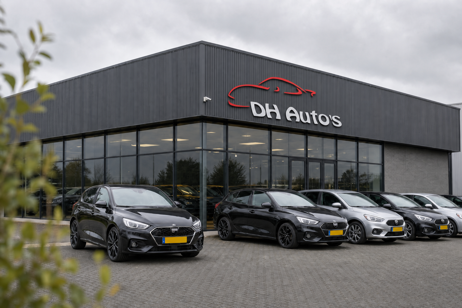 DH Auto's — showroom